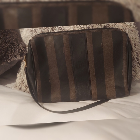 Authentic vintage, Fendi Shoulder bag, great condition 👨‍🍳💋 - Picture 3 of 5
